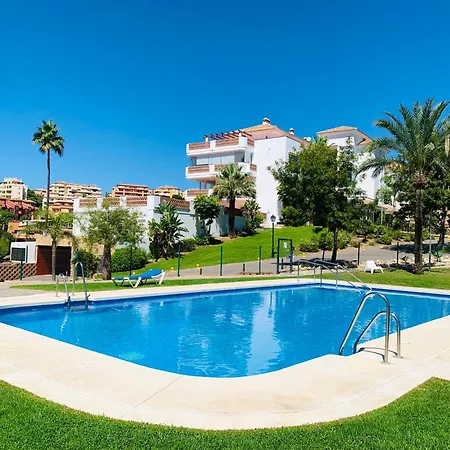 Apartment Penthouse With Exceptionel View, Miraflores Malaga