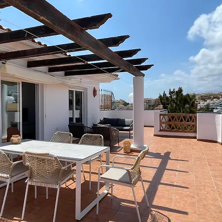 Apartment Penthouse With Exceptionel View, Miraflores Malaga