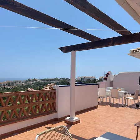Penthouse With Exceptionel View, Miraflores Appartement Málaga