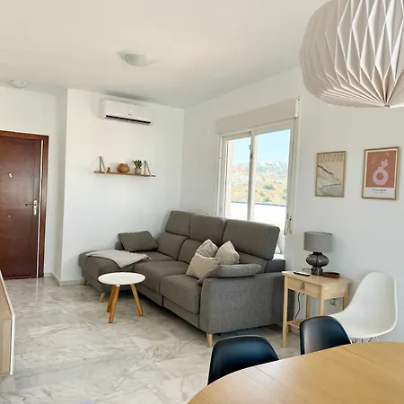 Penthouse With Exceptionel View, Miraflores * Málaga