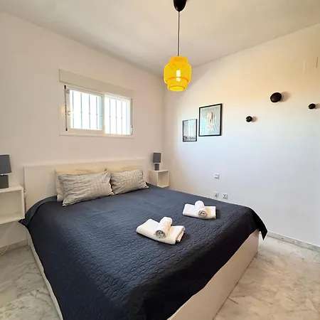 Penthouse With Exceptionel View, Miraflores * Málaga