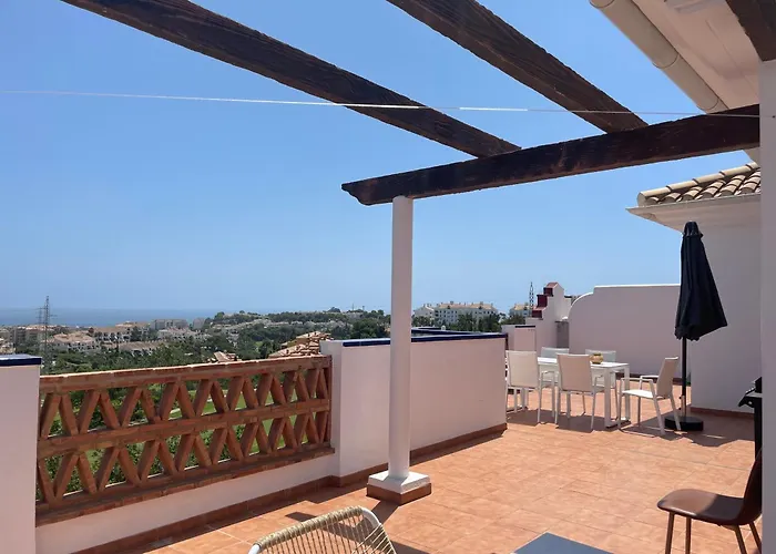 Penthouse With Exceptionel View, Miraflores Apartamento Málaga